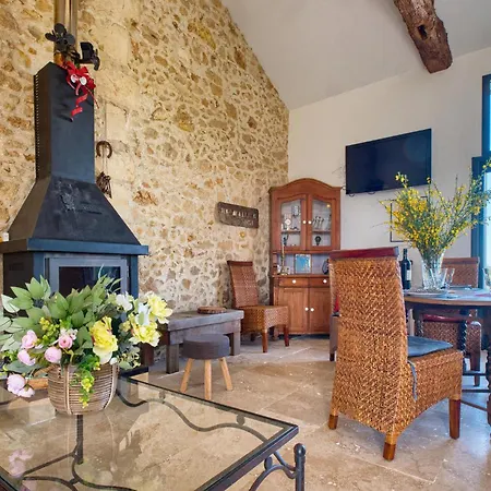 2 Bedroom Awesome In *