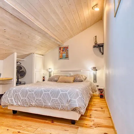 2 Bedroom Awesome In *